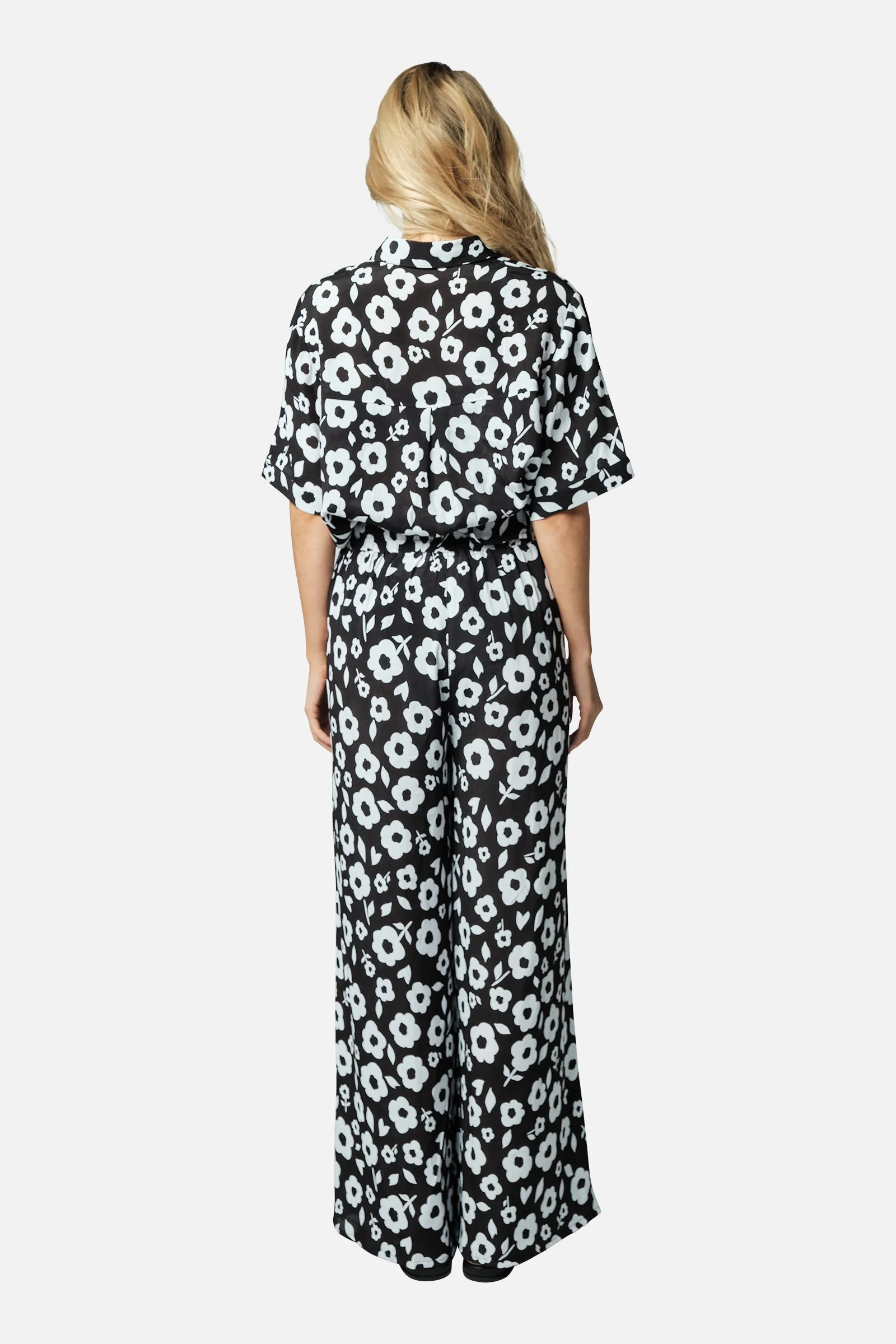 Short Sleeve Button-Up Shirt DAISY SILHOUETTE BLACK - Image 8